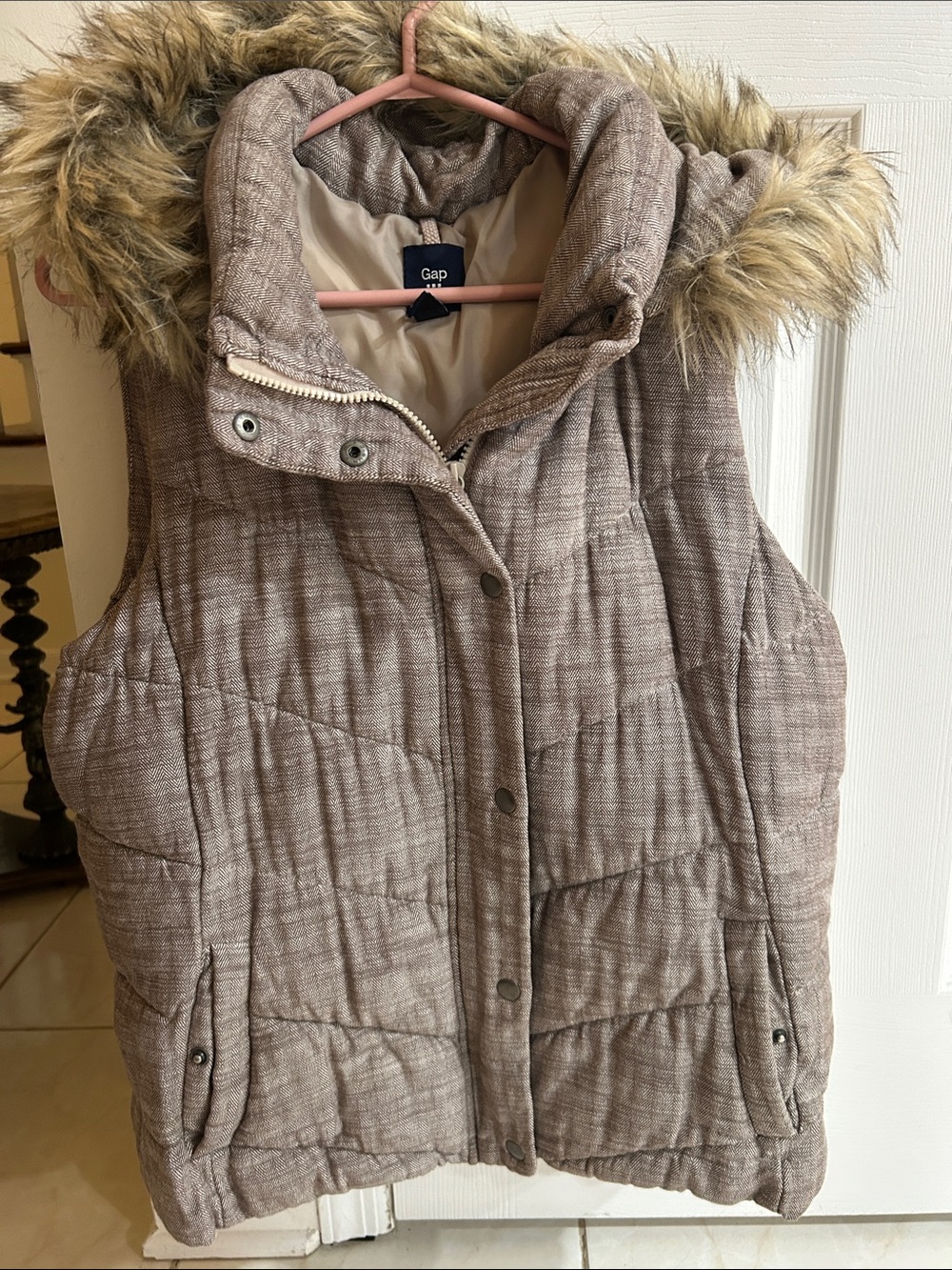 GAP Quilted Taupe Hooded Faux-Fur Trim Vest